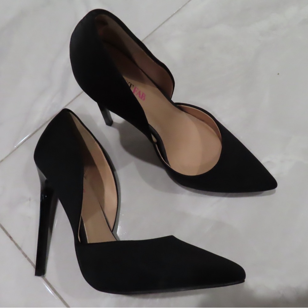JustFab Elegant Black Heels